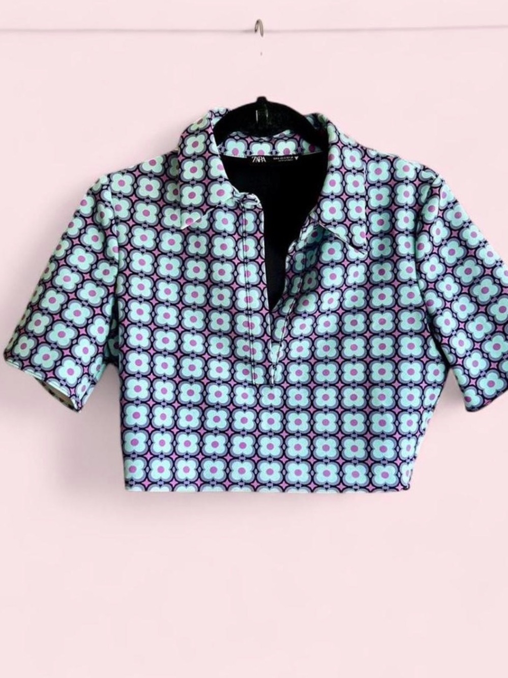 Zara Aqua, Black & Pink Geometric Floral Crop Polo